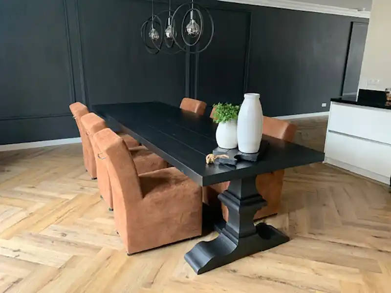 Zwarte kloostertafel Lindisfarne zwarte kloostertafel