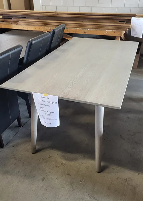 Grijze eiken slanke tafel Fairwood outlet Grijze eiken tafel Linton
