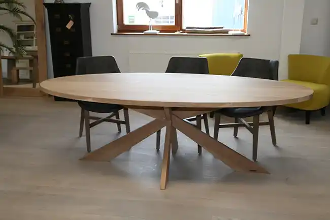 Ovale tafel, voordelen en nadelen