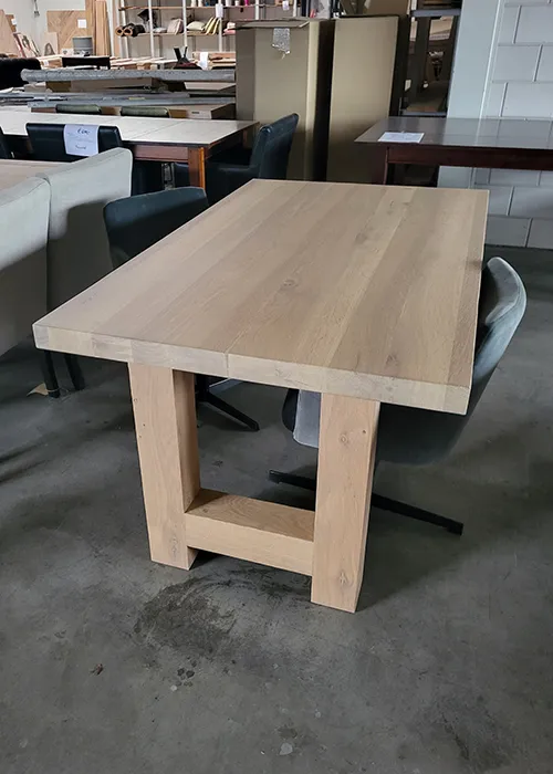 Herefordshire eettafel eiken outlet Herefordshire eiken eettafel aanbieding